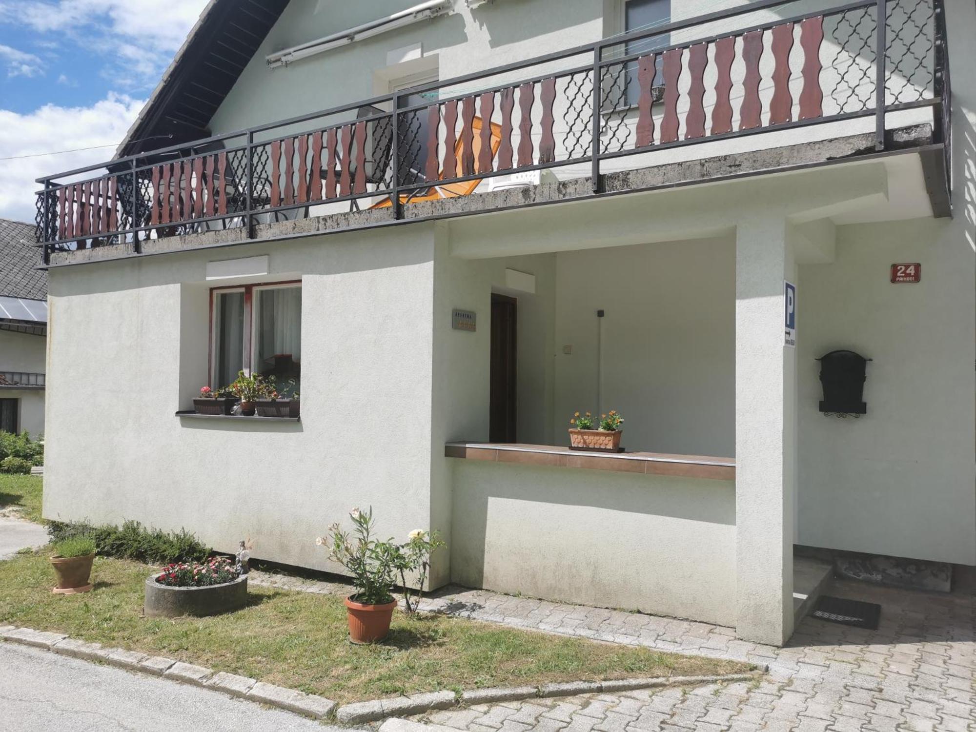 יסניצה Apartma Rekar - A House, Where You Can Relax In The Embrace Of Nature מראה חיצוני תמונה
